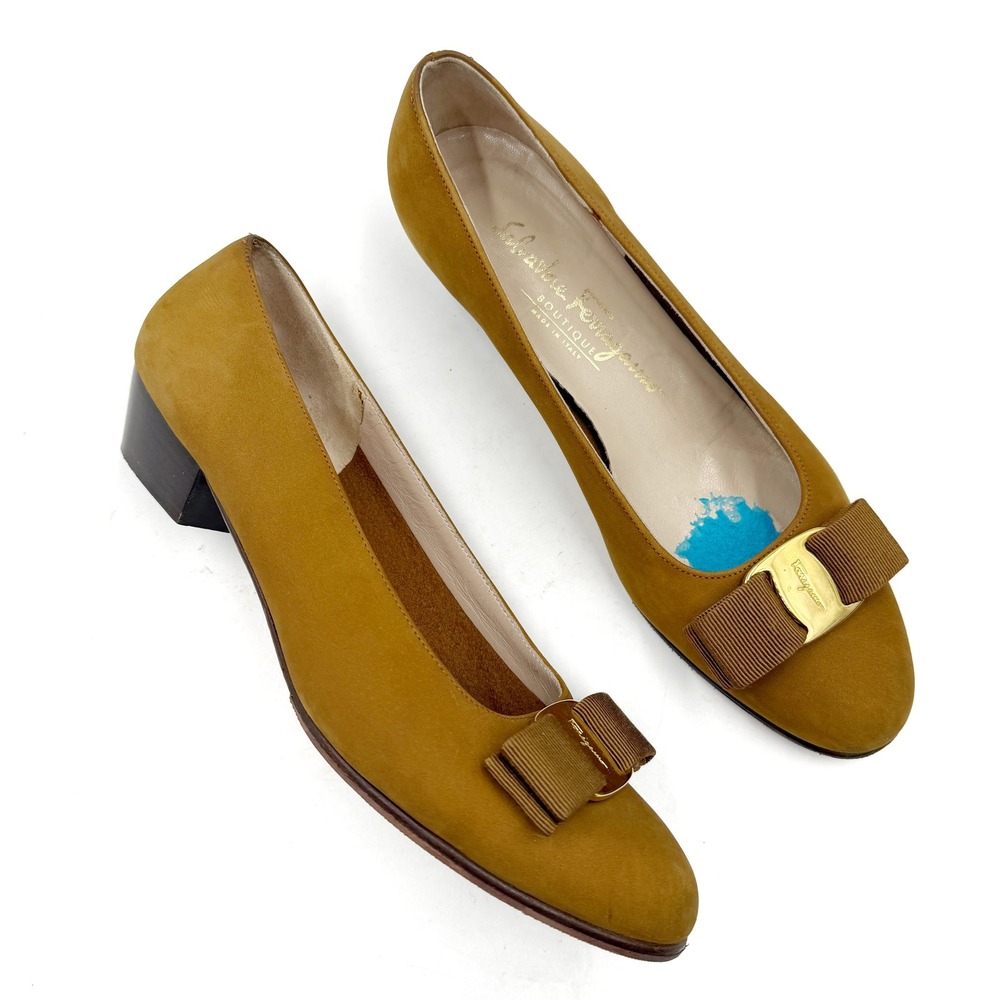 Salvatore Ferragamo Vara Pumps Mustard Yellow Leather Bow Heels Womens 6.5 C
